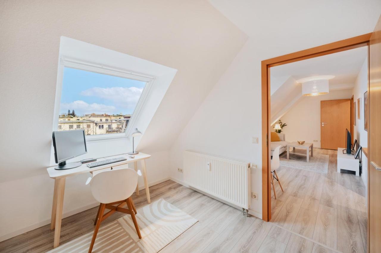 Bliss Place - Serviced Apartment - Arbeitsplatz, Zentral, Kueche, Waschmaschine, Smarttv Magdeburg Dış mekan fotoğraf